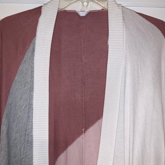 Lululemon Hatha Wrap - Picture 11 of 16